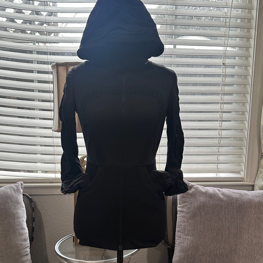 Lululemon Elegant Black Hooded Jacket
